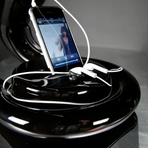 Phonofone II | Tristan Zimmermann | Charles & Marie